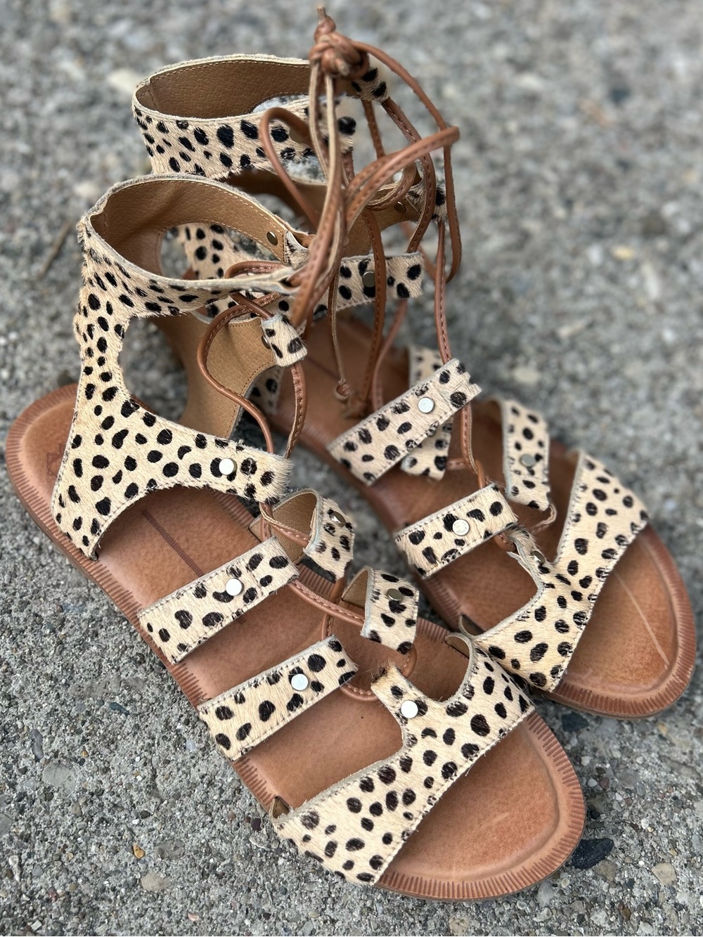 Dolce Vita Women's Calf Hair Leopard Print Lace-Up Gladiator Sandals Size 8.5
